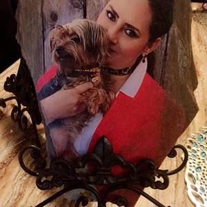 Meet your Posher, Marcela